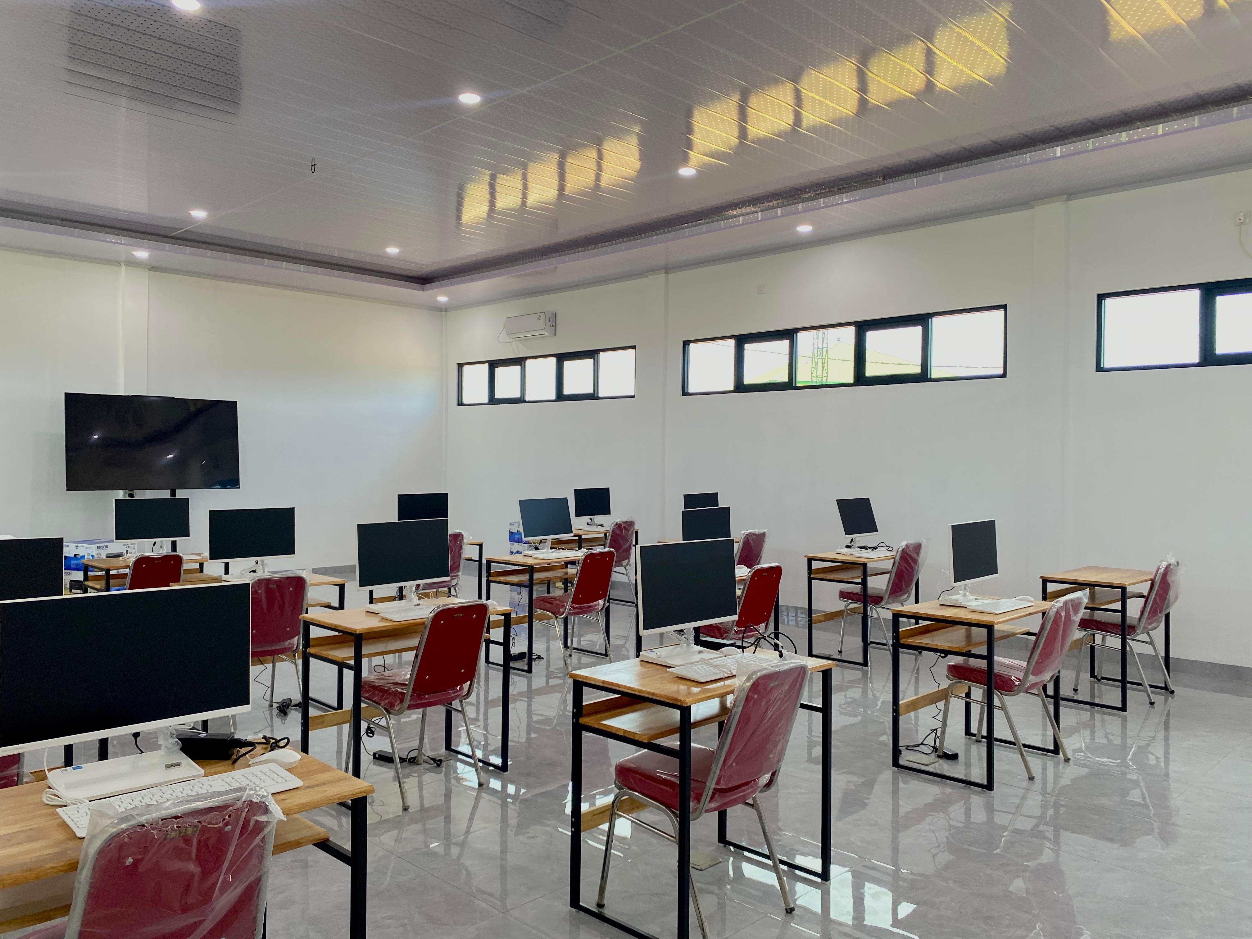 Fasilitas Labor Multimedia SMPIQu Al-Bahjah Al-Maunah